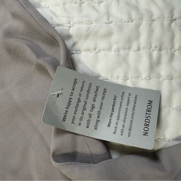 LUXELY By Maggy London Dove Gray Blouson Crew Neck Short Sleeve Bodice THEO- - Picture 16 of 16